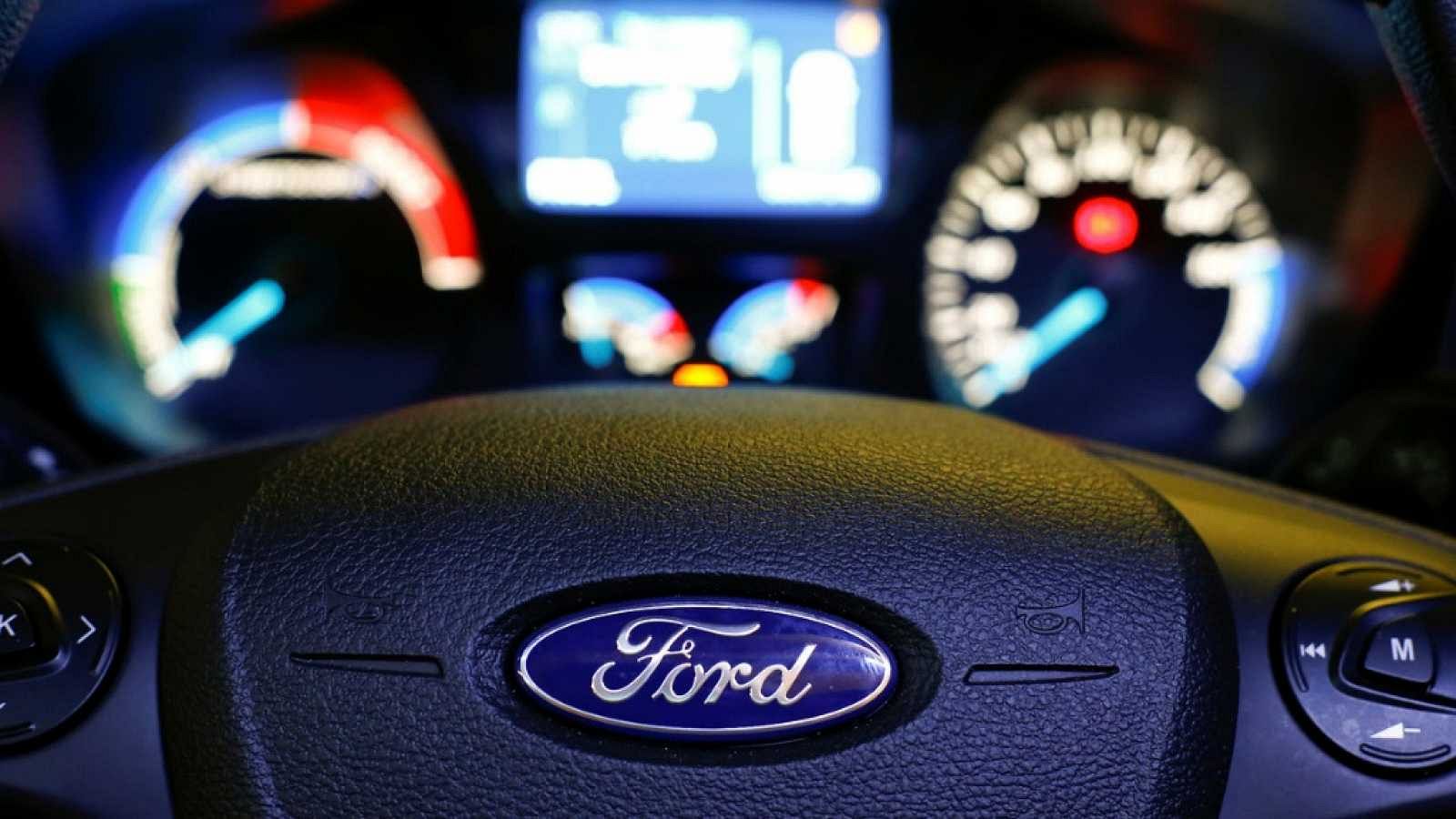 Ford plantea un ERE de 400 trabajadores en su planta valenciana de Almussafes ante la bajada de la producción
