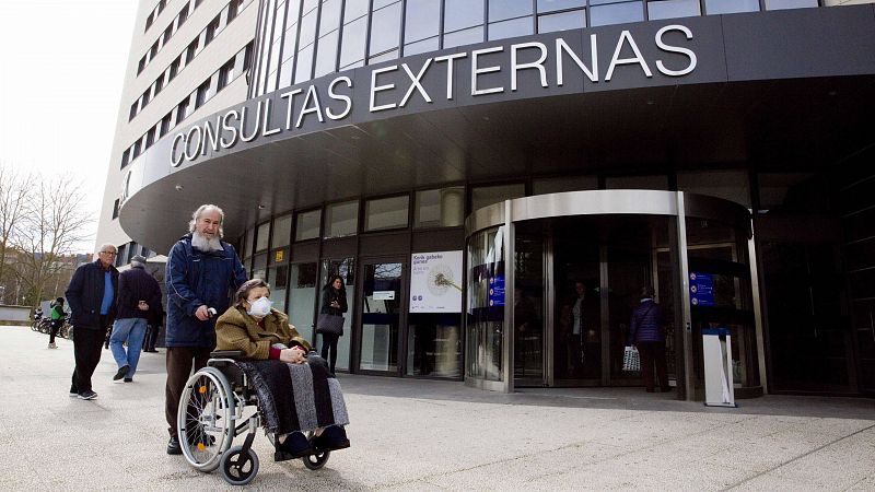 Sanidad mantiene la fase de contención y cree que España es "capaz" de contener el coronavirus