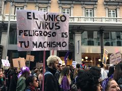 El feminismo resiste al coronavirus en las calles: "El machismo es más peligroso y mata más"