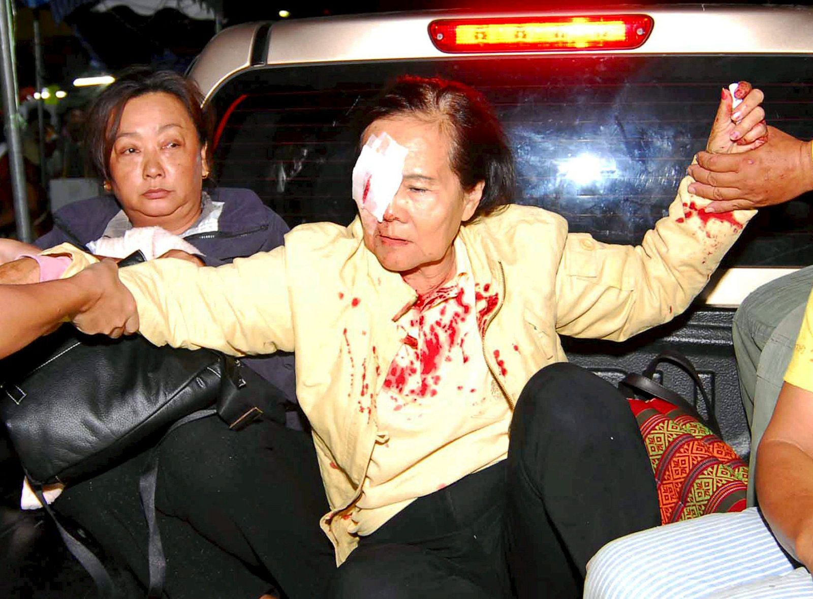 Sigue la violencia en Tailandia