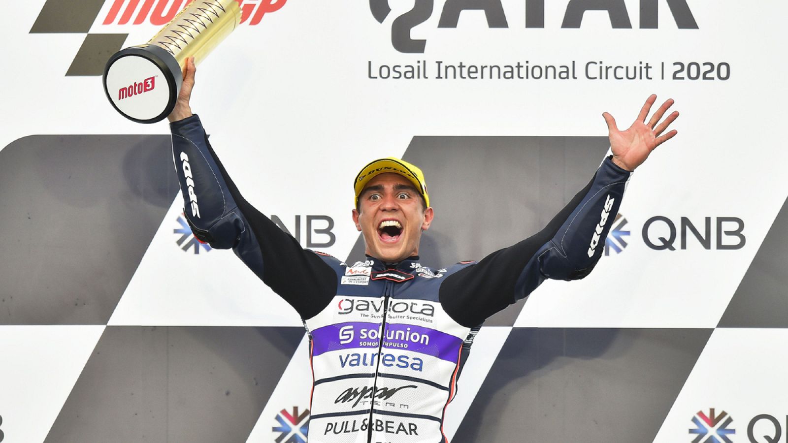 Albert Arenas celebra su victoria