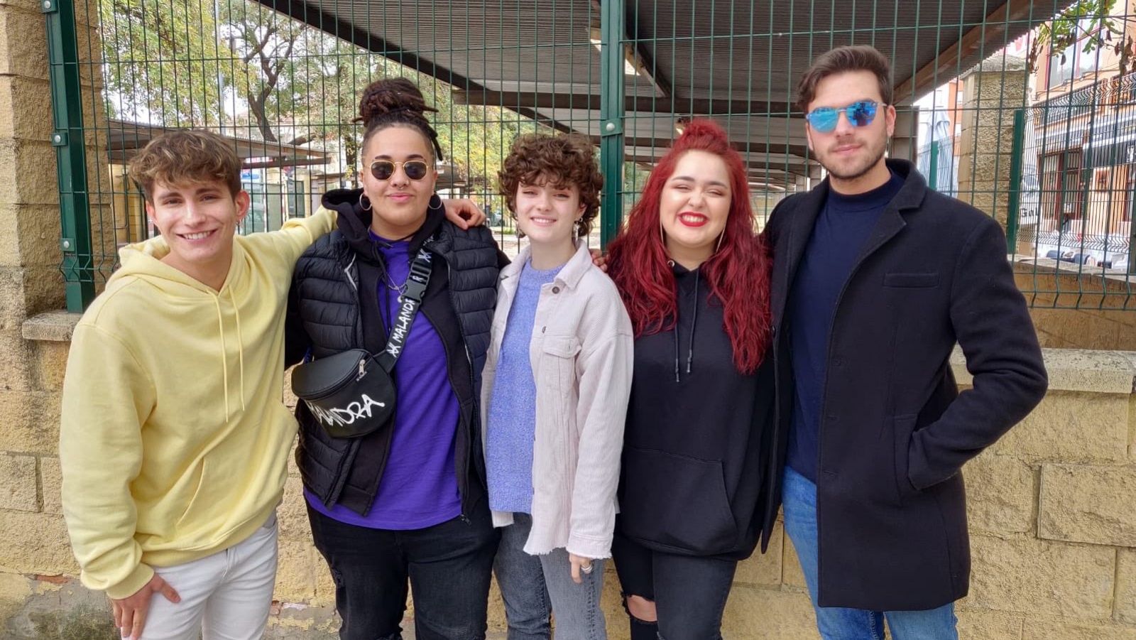 Nick, Eli, Anne, Ariadna y Javy en las firmas de Sevilla