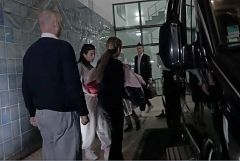 Georgina visita a su suegra en el hospital en chándal, pero con todas las joyas puestas