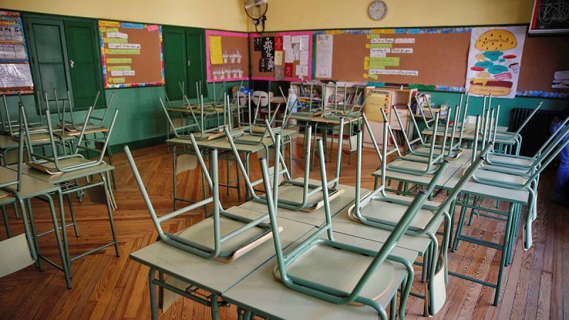 Todas las comunidades autónomas cierran los centros educativos para frenar el coronavirus