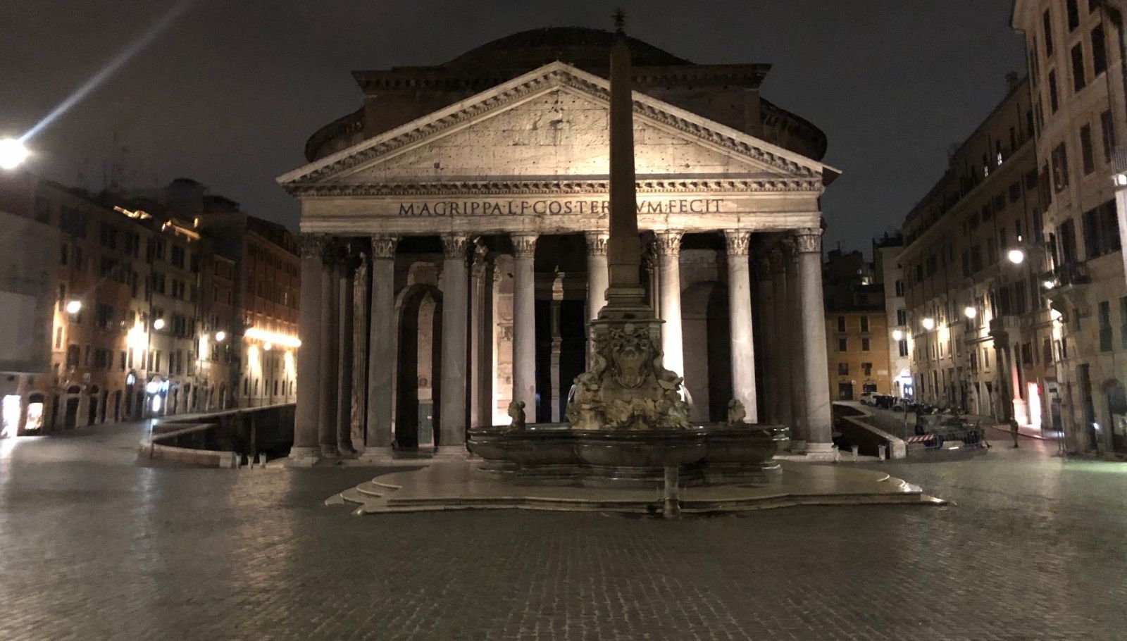 El Panteón de Roma, desierto