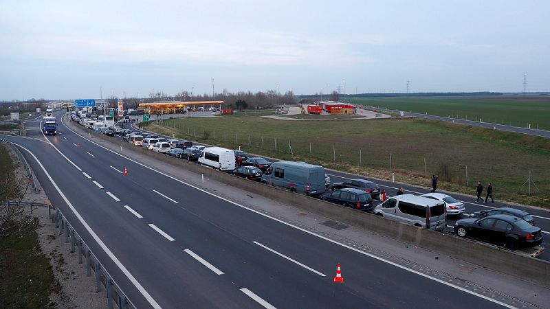 Los líderes de la Unión Europea acuerdan el cierre de las fronteras exteriores durante 30 días
