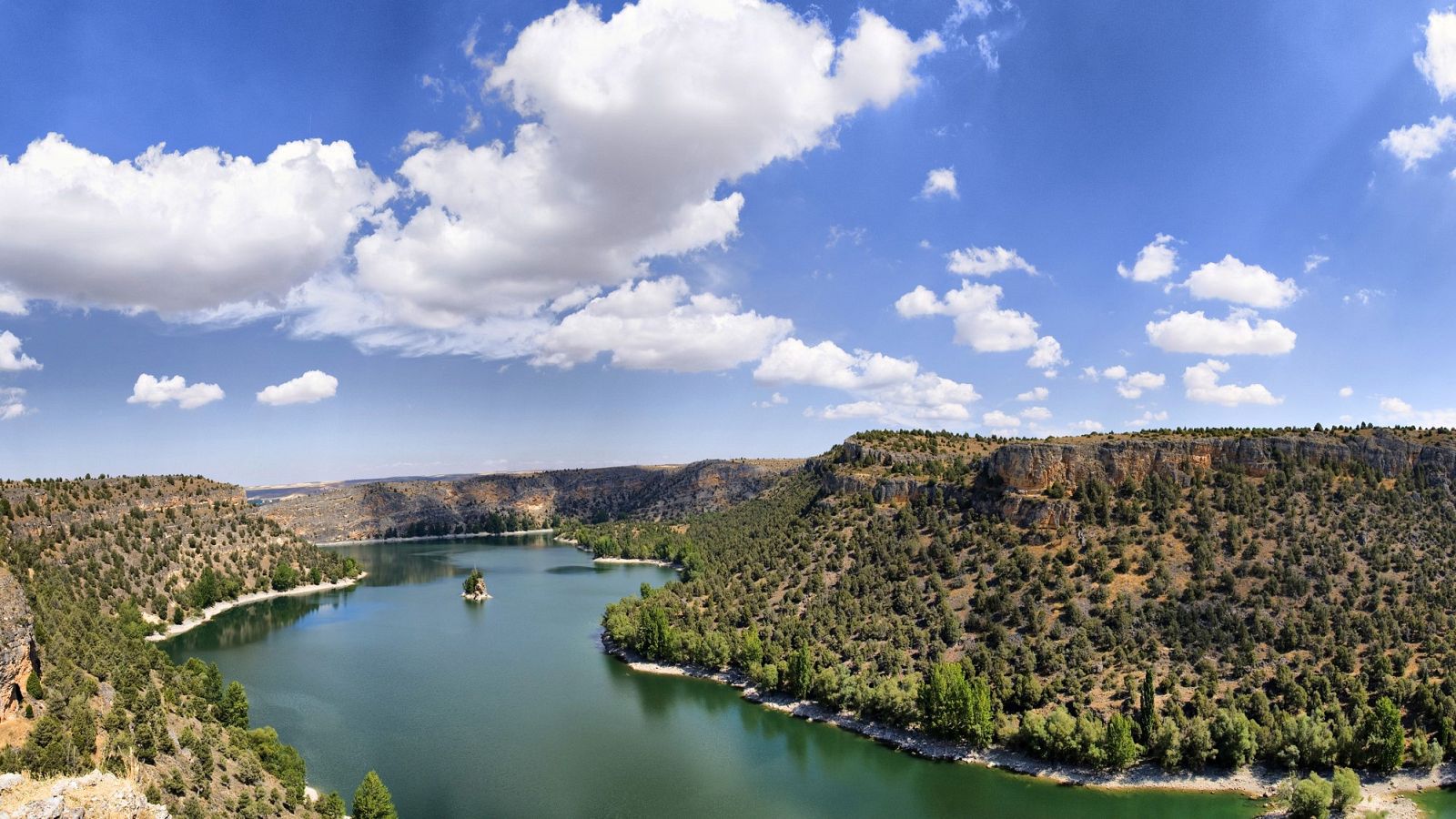 A los que les encanta viajar, estos tiempos de confinamiento pueden ser una oportunidad para buscar rutas en La 2