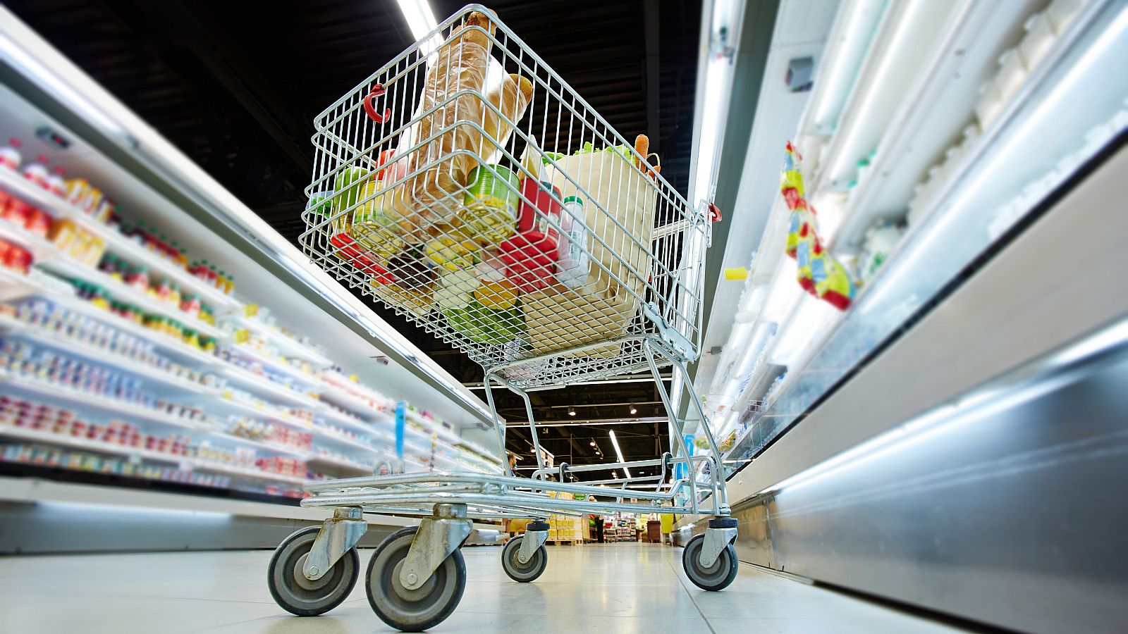 Salir a la calle para hacer la compra es una de las pocas actividades permitidas fuera del hogar durante la cuarentena.
