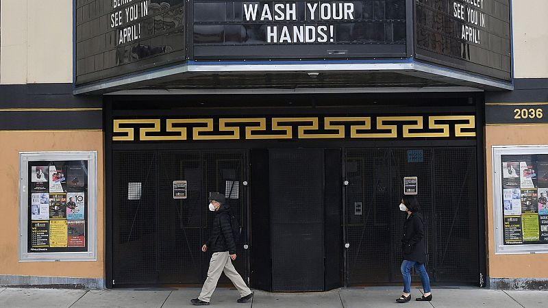 Cierran las grandes cadenas de salas de cine de EE.UU. por el coronavirus