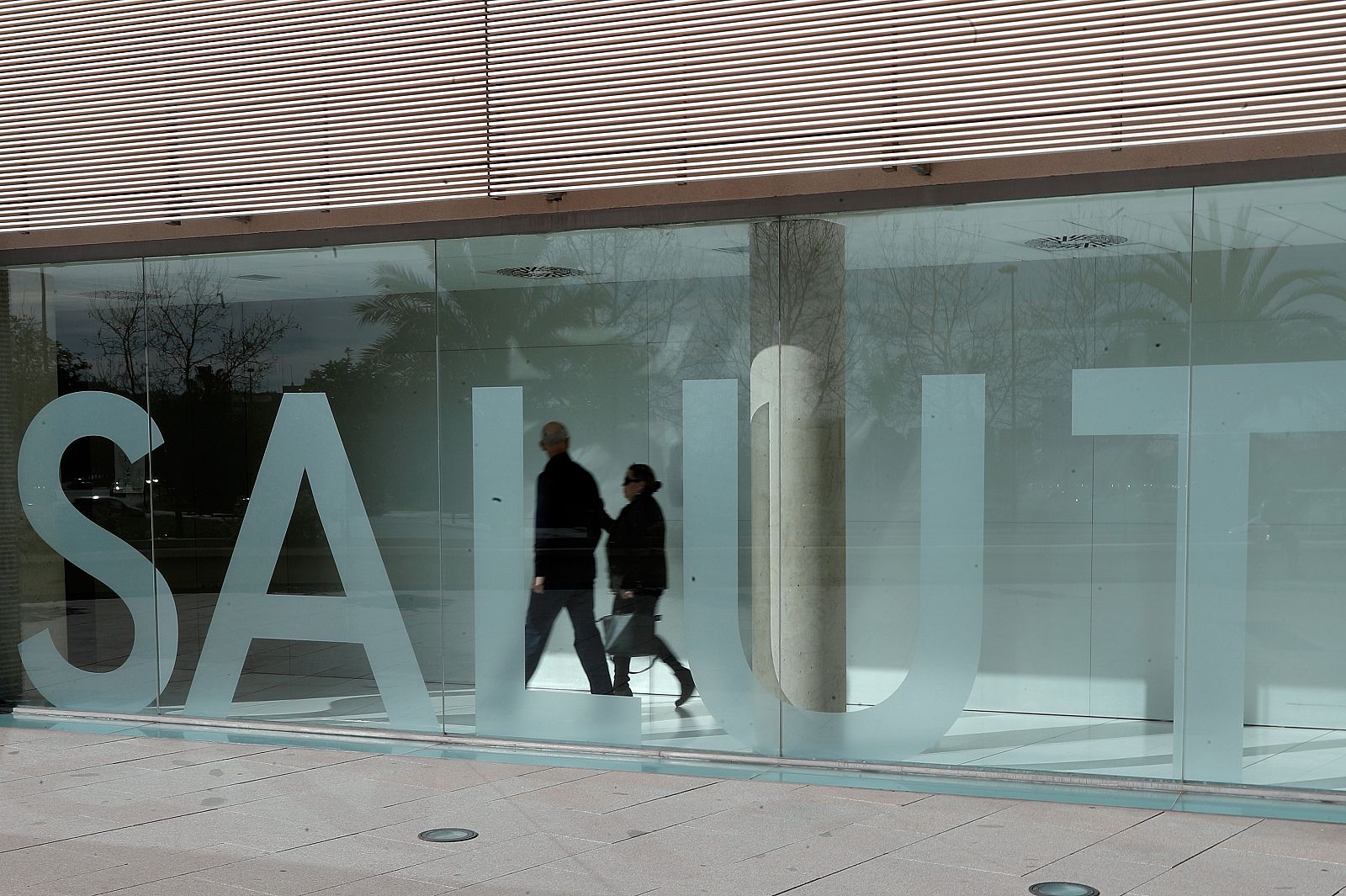 La Generalitat Valenciana construirá 3 hospitales de campaña con 1.100 camas