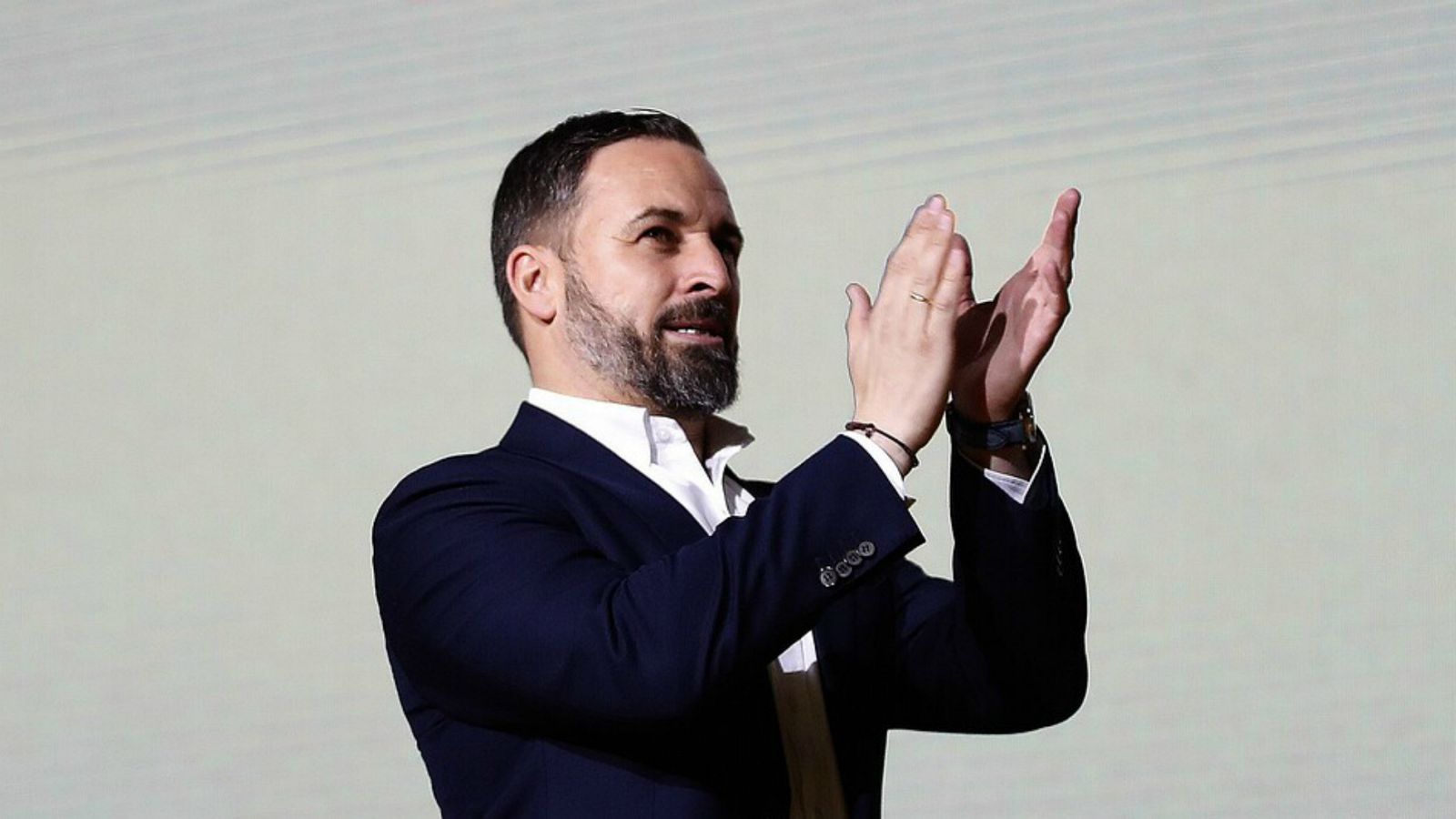 El líder de Vox, Santiago Abascal, durante el mitin del 8 de marzo
