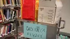 La biblioteca 'Resistiré', una idea solidaria para los pacientes del IFEMA