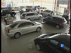 Las matriculaciones de coches se desploman casi un 50% en noviembre, la segunda mayor caída