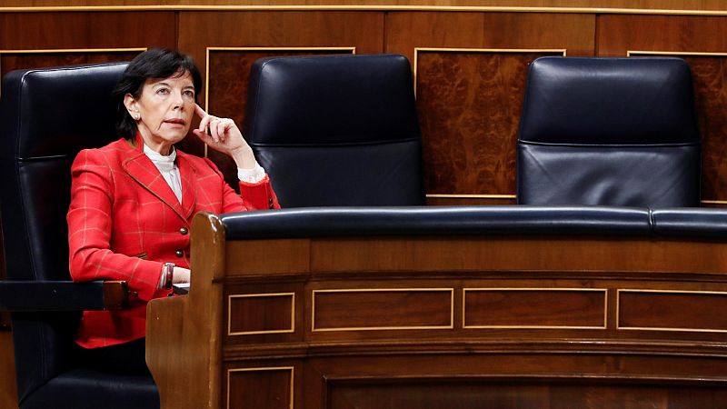Celaá dice que no va a presionar a Sanidad para reabrir los colegios y que la repetición de curso será la "excepción"