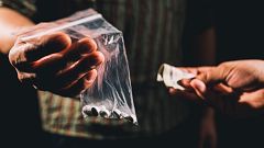 El menudeo de droga se salta el confinamiento: "Hay gente en casa que solo piensa en cómo pillar"