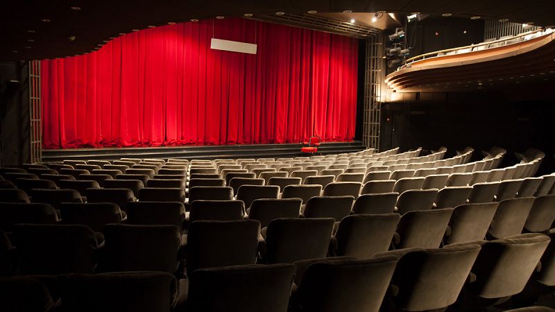 Teatros y salas de conciertos ven "inviable e insostenible" una reapertura con reducción de aforo