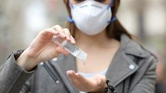 El Gobierno fija el precio máximo del gel desinfectante en 0,021 euros el mililitro