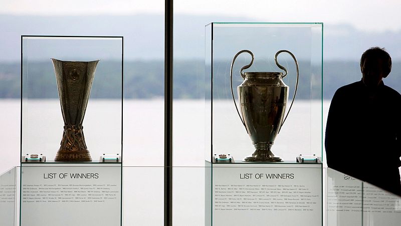 La UEFA, en busca de soluciones para terminar las competiciones