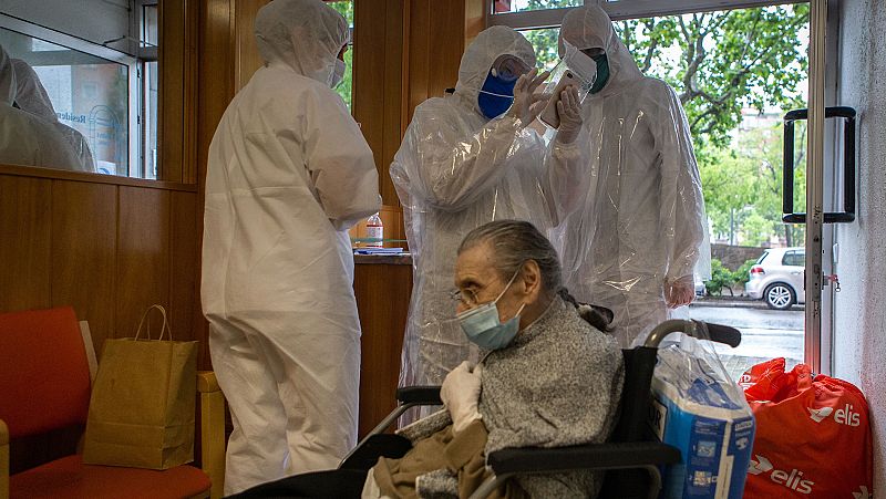 La OMS advierte de que al menos el 50% de las muertes con coronavirus en Europa fueron en geriátricos
