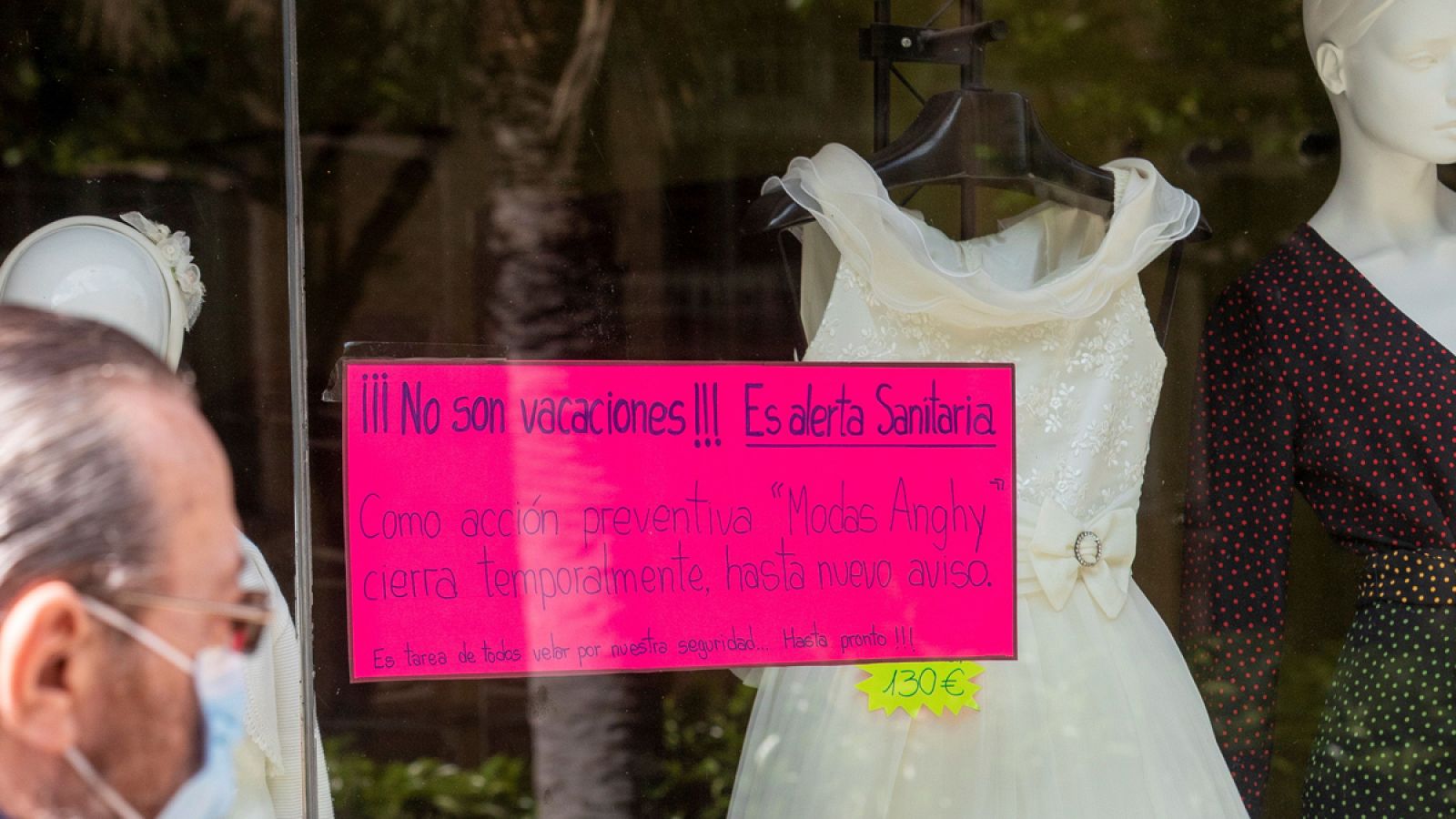 Una tienda cerrada en Zaragoza