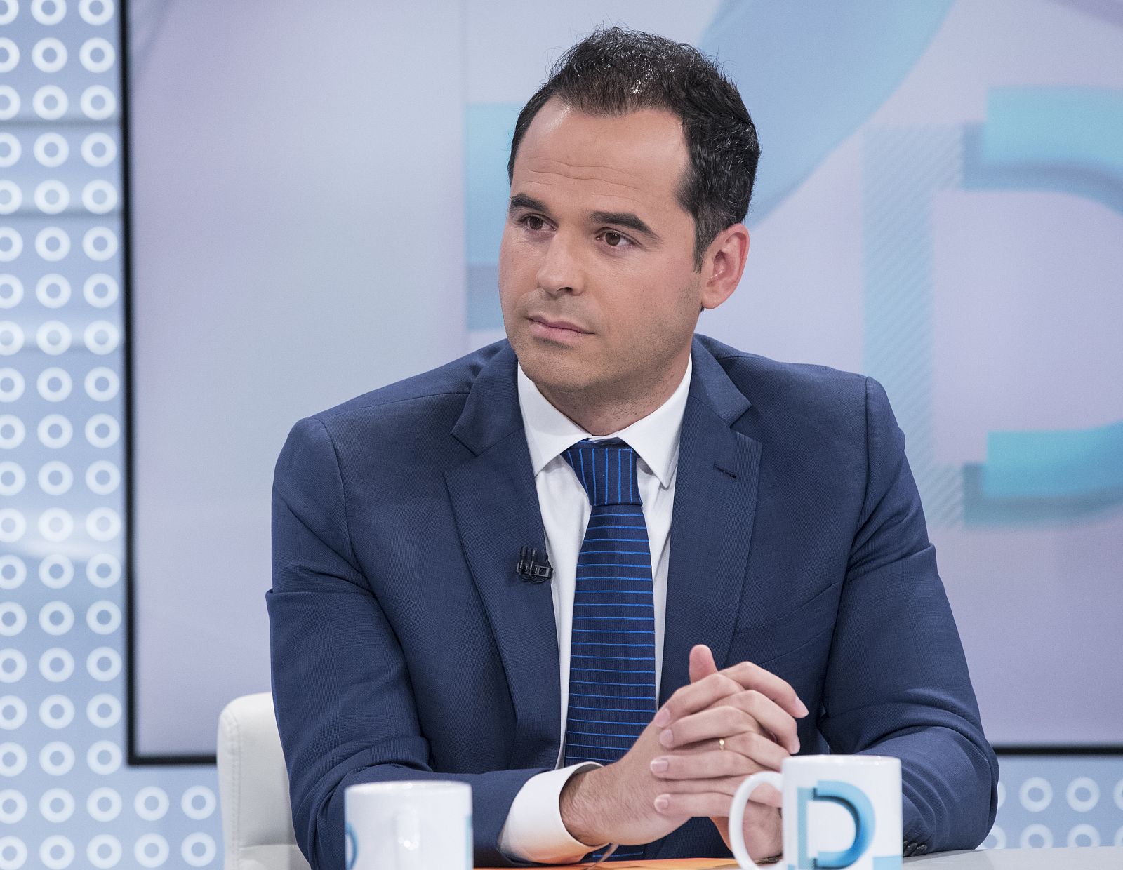 Ignacio Aguado en el plató de 'Los desayunos'