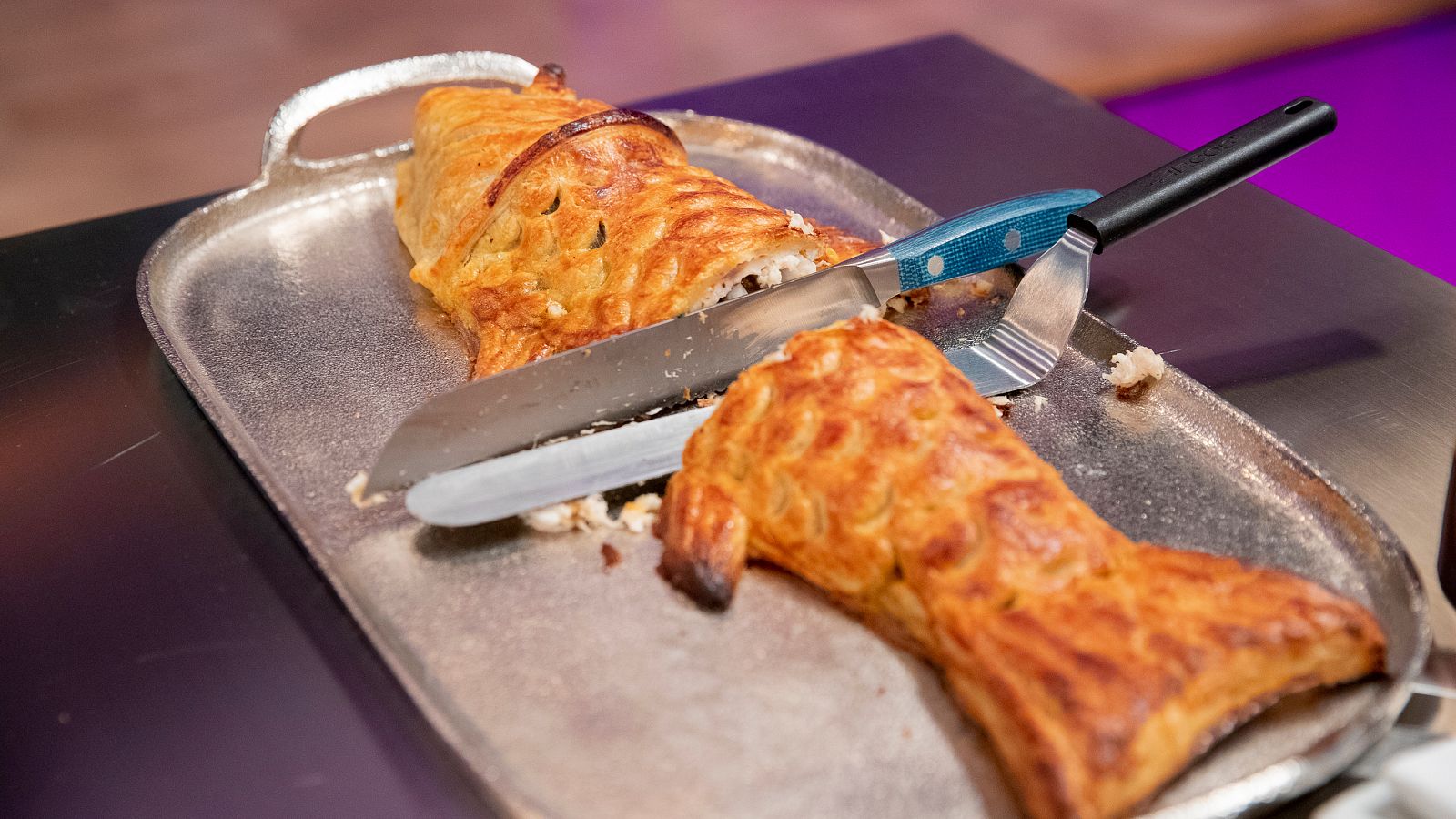 Lubina en costra con salsa chorón