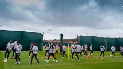 La Premier League confirma seis positivos por coronavirus el día del regreso a los entrenamientos grupales