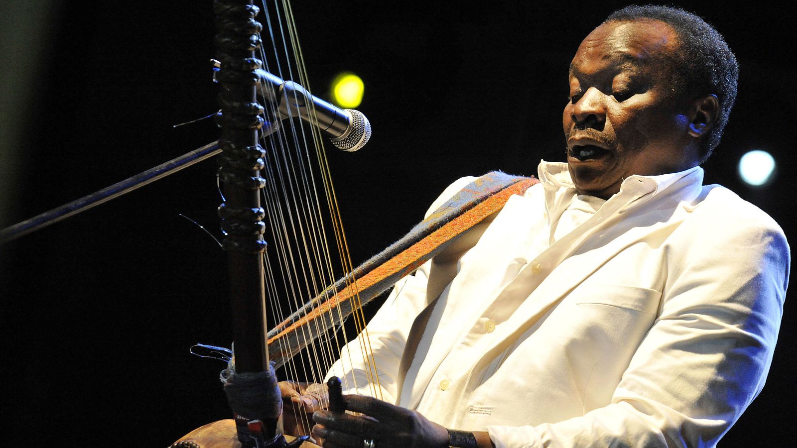 HUNGARY-ISLAND-FESTIVAL-MORY-KANTE