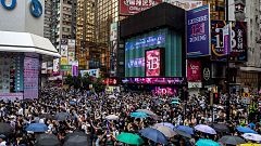 Miles de personas protestan en Hong Kong por la ley de seguridad china