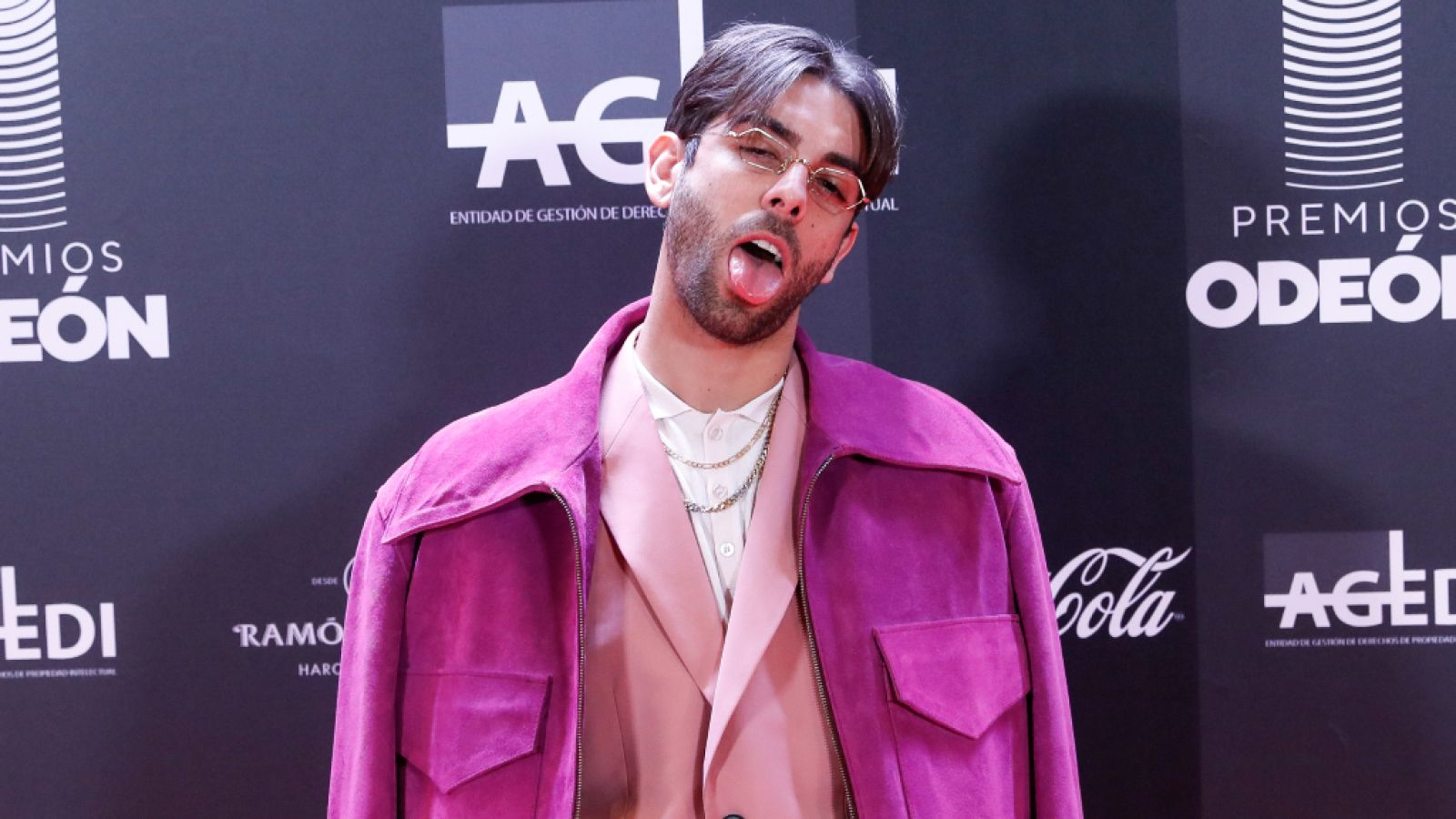 Don Patricio en la alfombra roja de los Premios Odeón