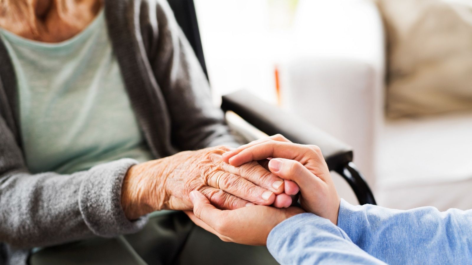 La dependencia, en situación crítica