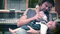La hija de Pau Donés, Sara, su legado más importante
