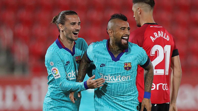 El Barça golea al Mallorca en un cómodo regreso a la Liga
