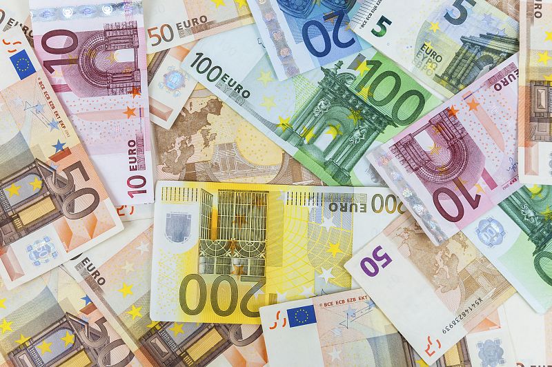 La deuda pública bate nuevo récord en abril con 1.234.694 millones de euros