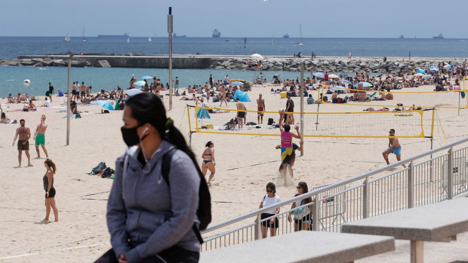 Playa de Bogatell, en Barcelona (Cataluña)