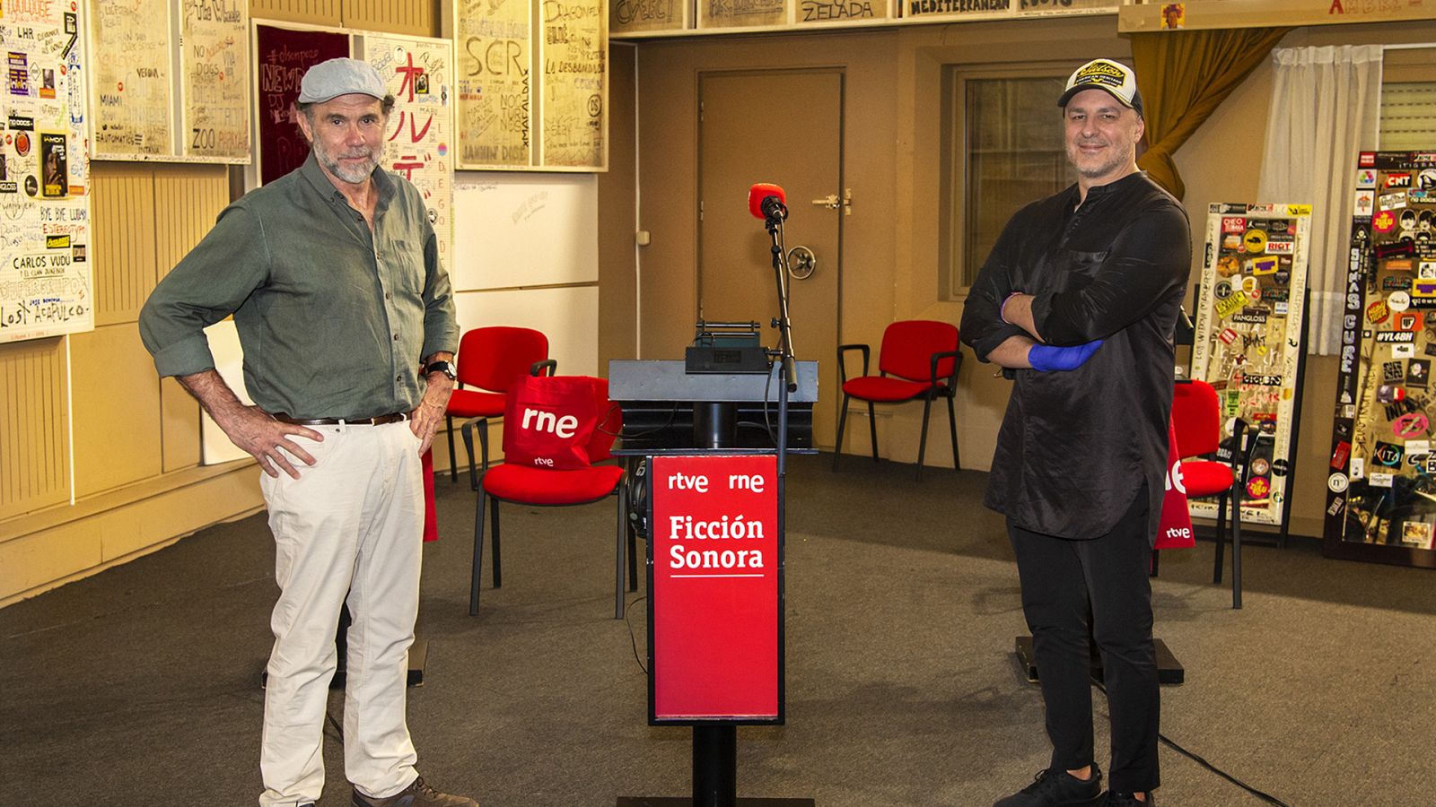 Roberto Álamo y Joaquín Notario ensayando 'Magallanes, el viaje infinito'