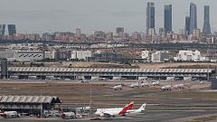 Sánchez transmite un mensaje de "tranquilidad" a Ayuso sobre las medidas implementadas en el aeropuerto de Barajas