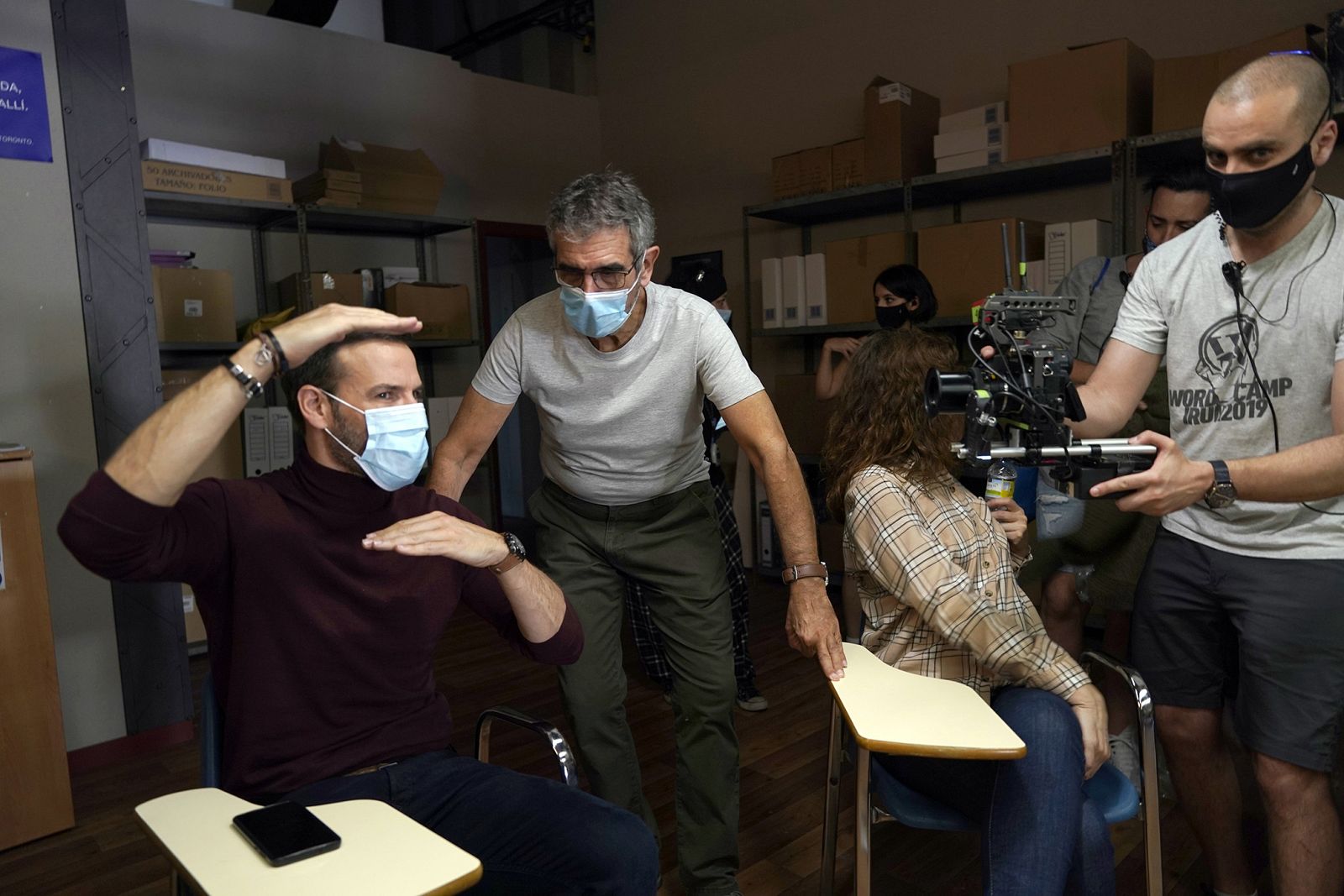 Daniel Grao con Joaquín Oristrell durante Del rodaje de 'HIT'