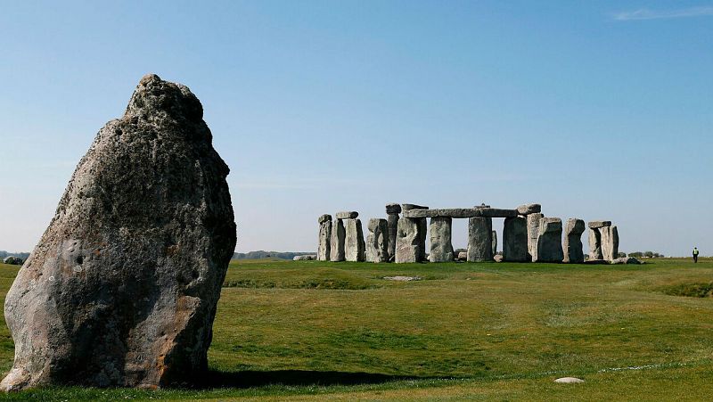 Descubren un anillo prehistórico cerca de Stonehenge construido hace unos 4.500 años