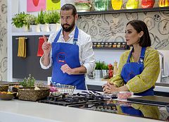 Tamara Falcó y Javier Peña se meten en tu cocina este verano