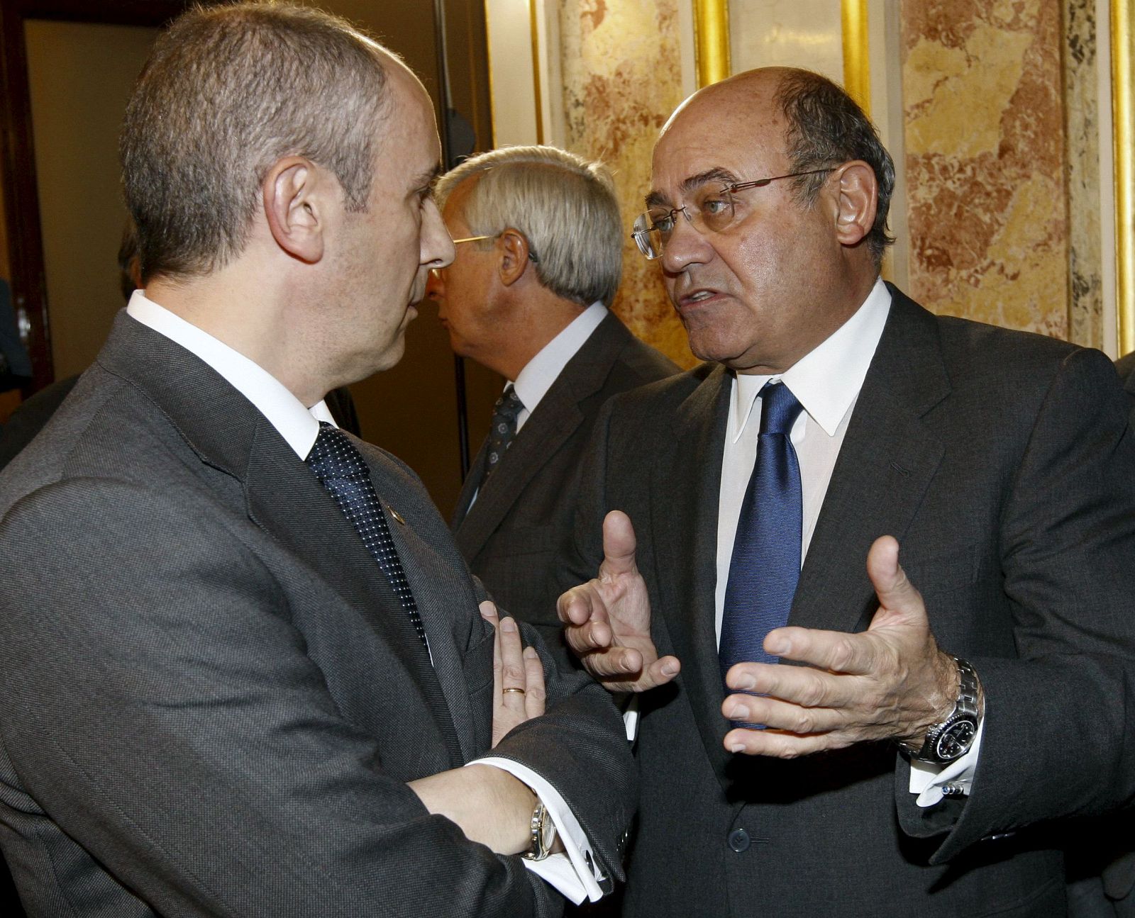 La CEOE pide que los partidos desalojen a ANV de los Ayuntamientos