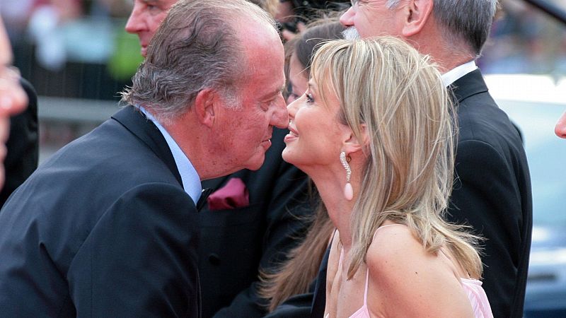 Pilar Eyre sobre Juan Carlos I: "se quería casar con Corinna"