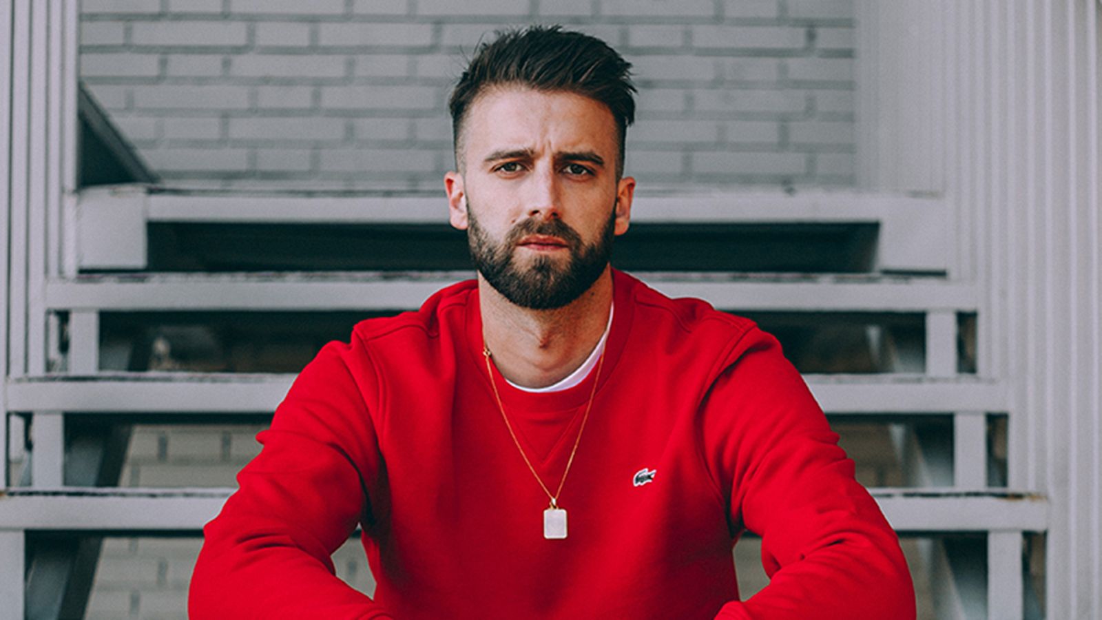 Juancho Marqués, doble disco de oro con "Nos vamos a comer el mundo" y "Química"