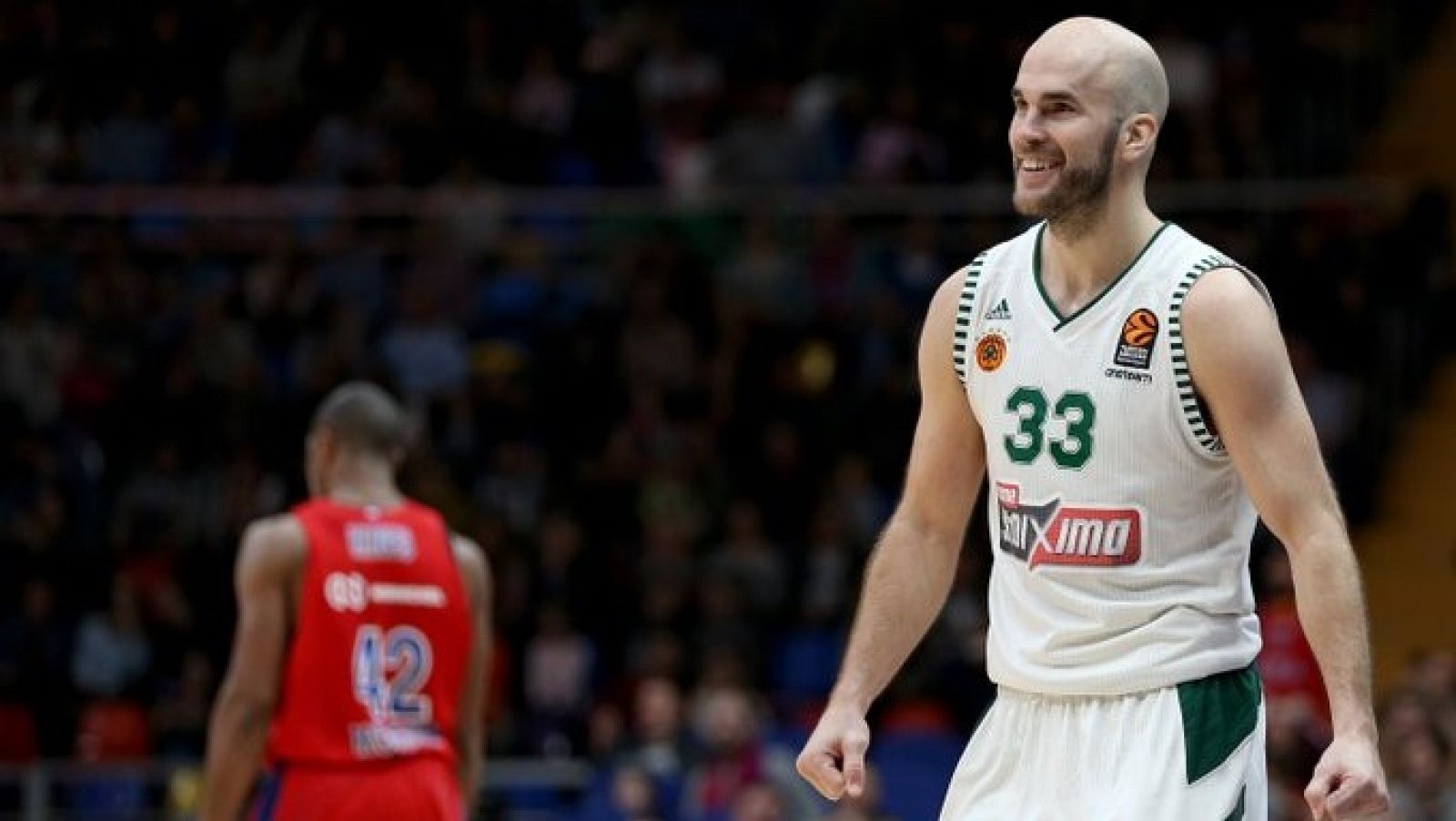 El base griego Nick Calthes ficha por el Barça hasta 2023