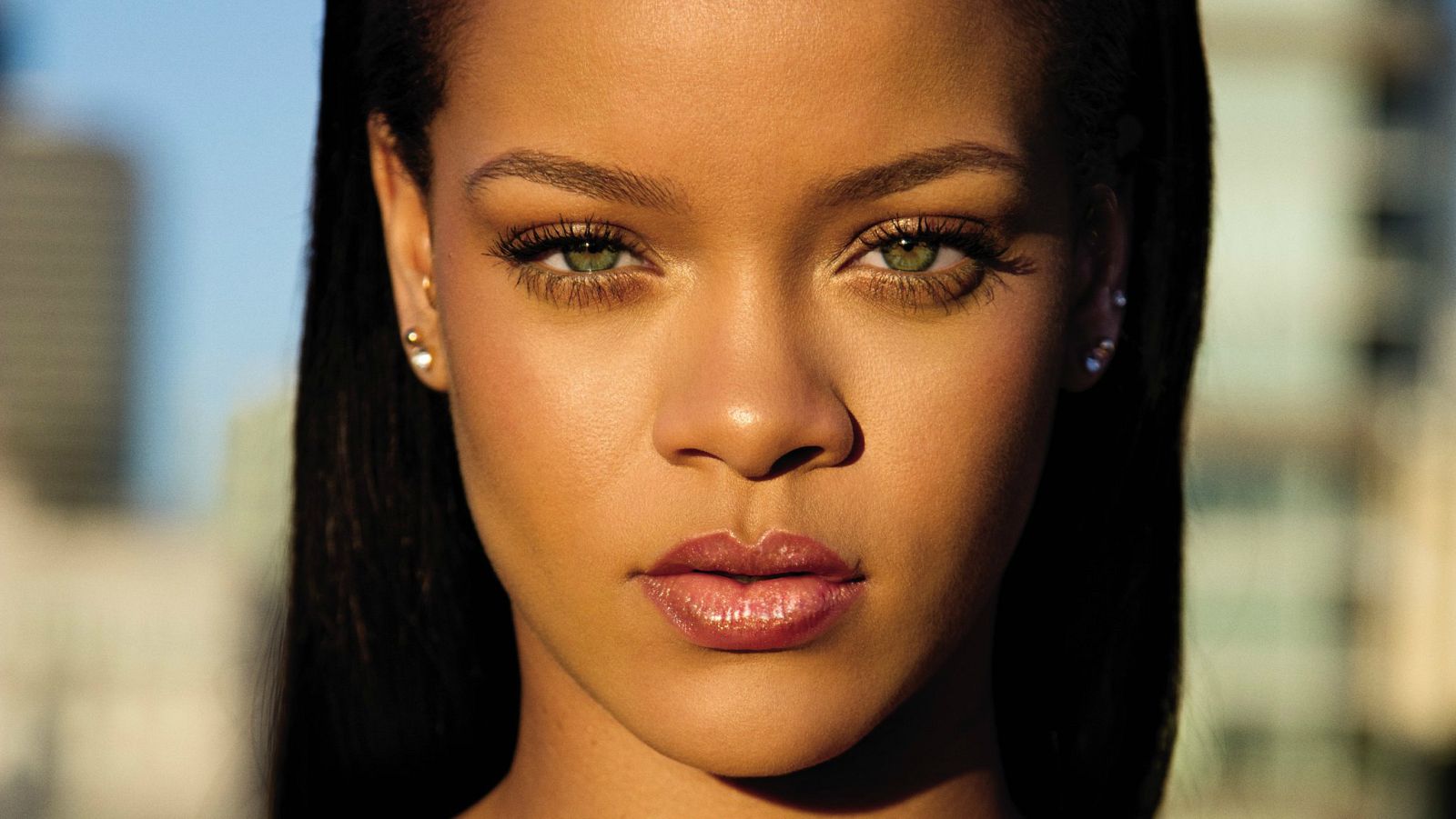 Rihanna y su nueva línea de cosméticos, Fenty Skin