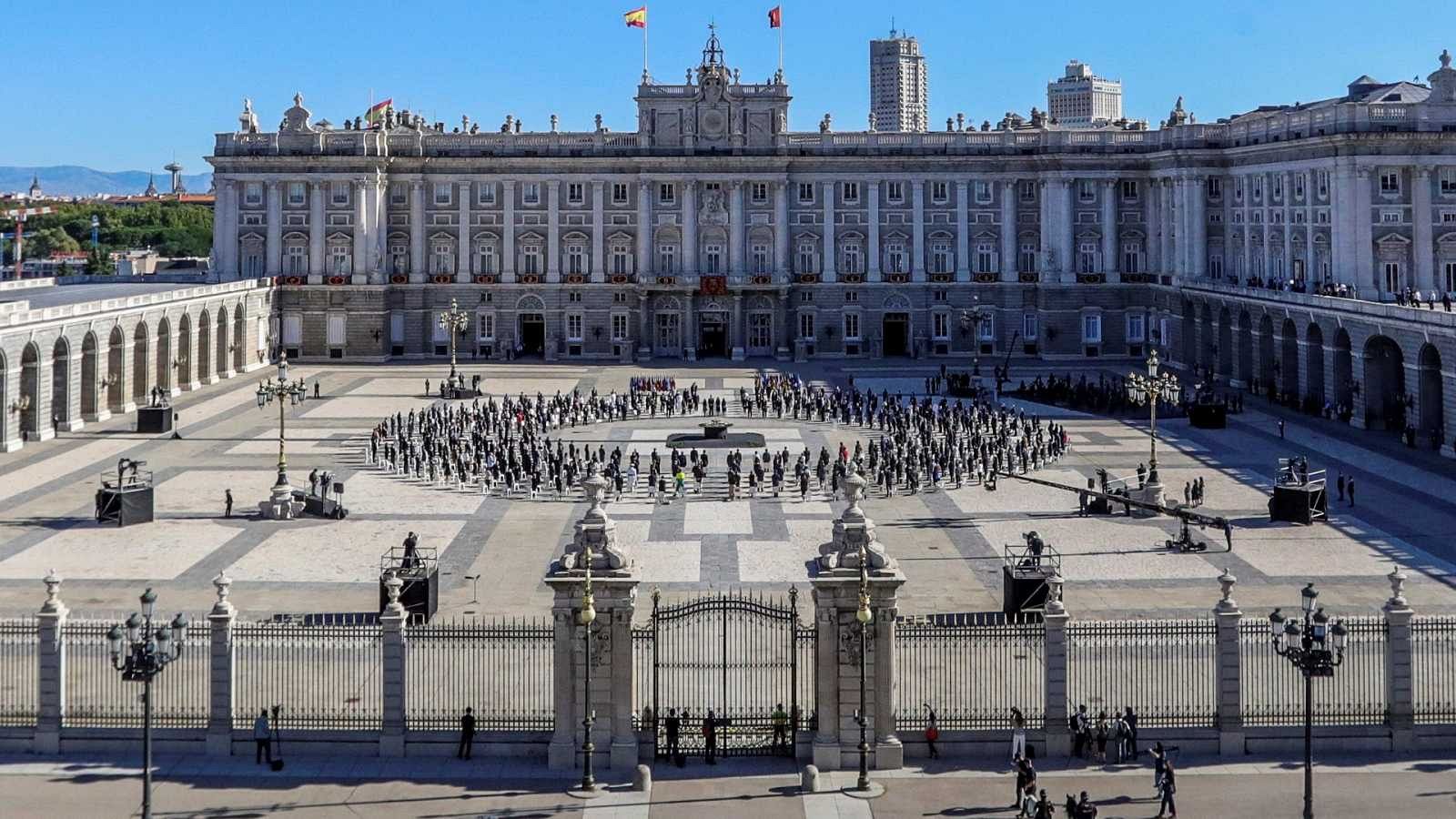 Homenaje a las víctimas de la COVID 19