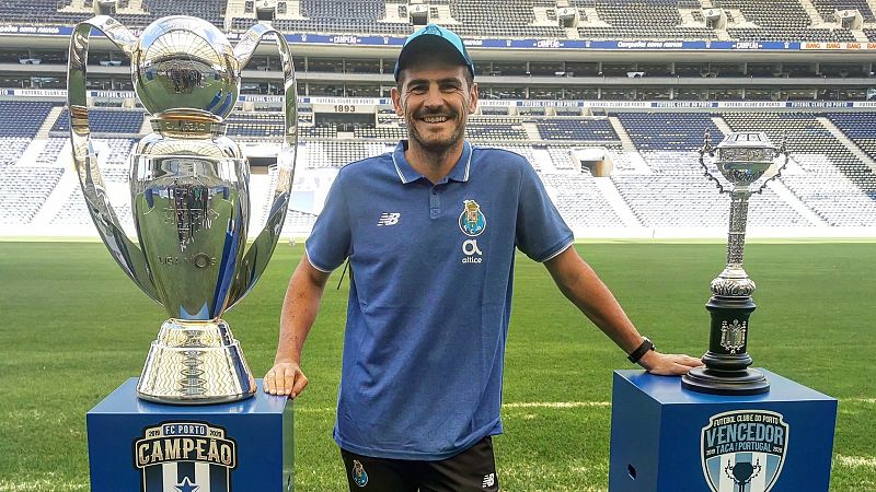 Iker Casillas anuncia su retirada del fútbol