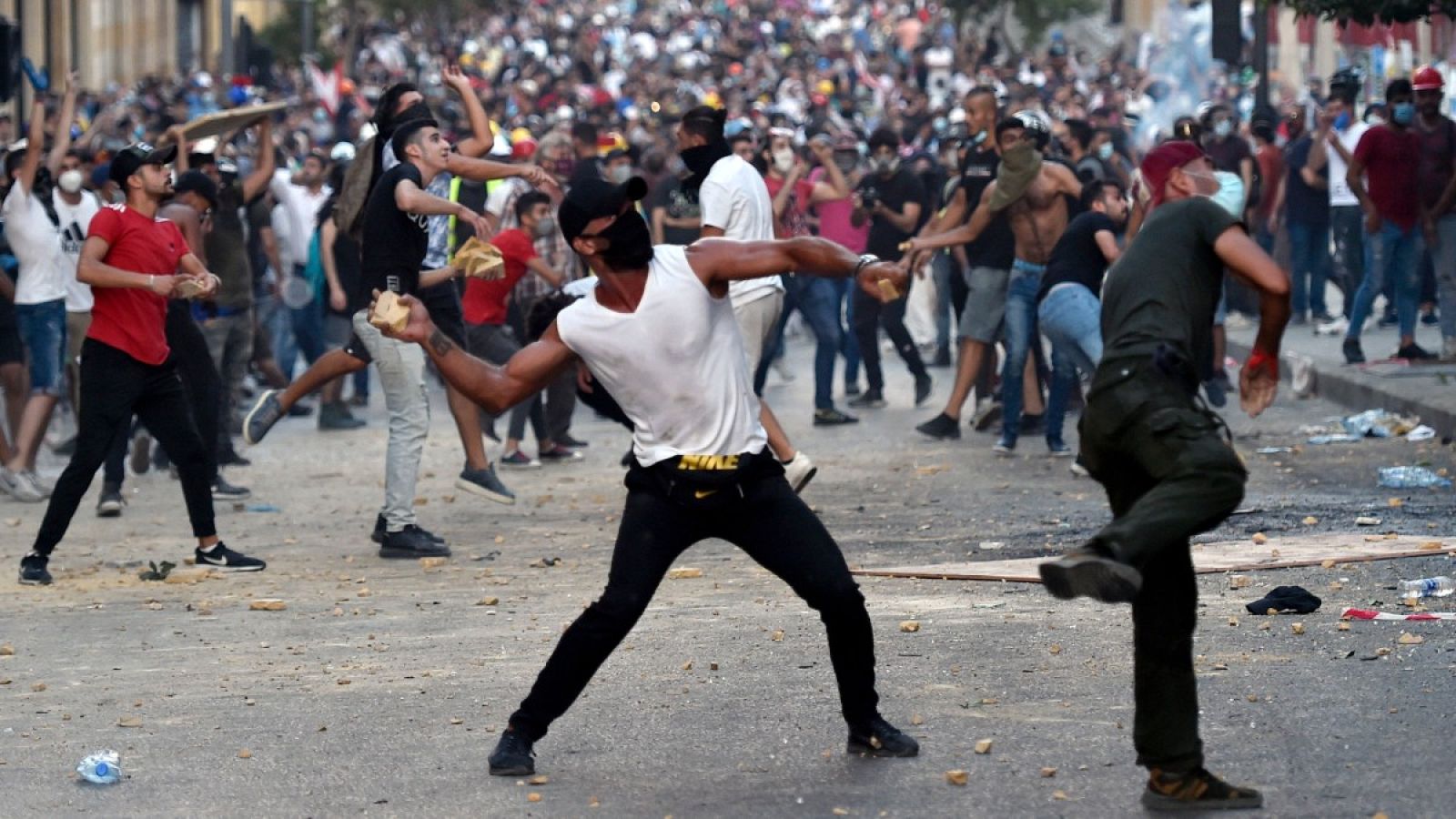 Protestas contra el Gobierno en el centro de Beirut