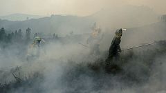 El incendio de Lobios, en Ourense, sigue activo y afecta ya a 400 hectáreas