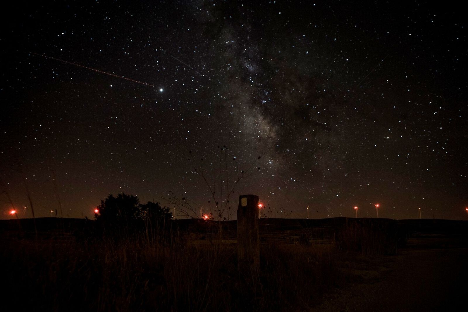 Las perseidas brillan en el cielo de Zaragoza